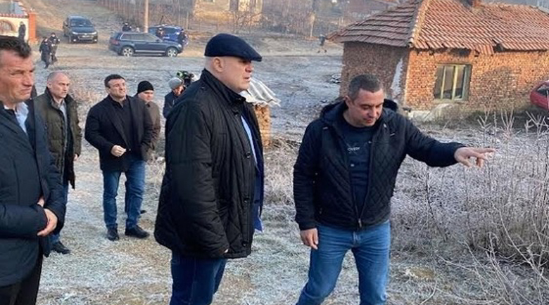 Гешев отиде на мястото на зверското убийство на Андрея
