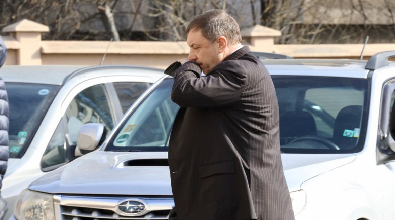Алексей Петров със сина на Божков в спецсъда