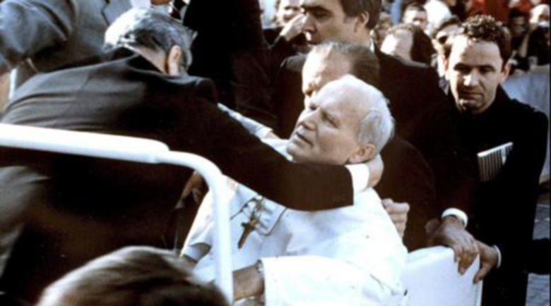 13 май 1981 година: Атентатът на Али Агджа срещу Йоан Павел II