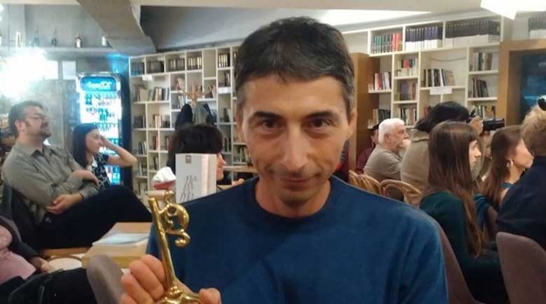 Защо съблякоха чисто гол журналист в полицията в Силистра?
