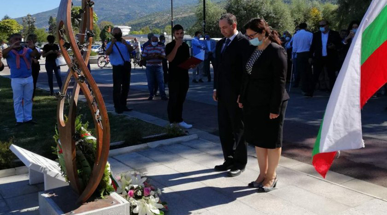 11 години след трагедията: Откриха паметник на жертвите от „Илинден“