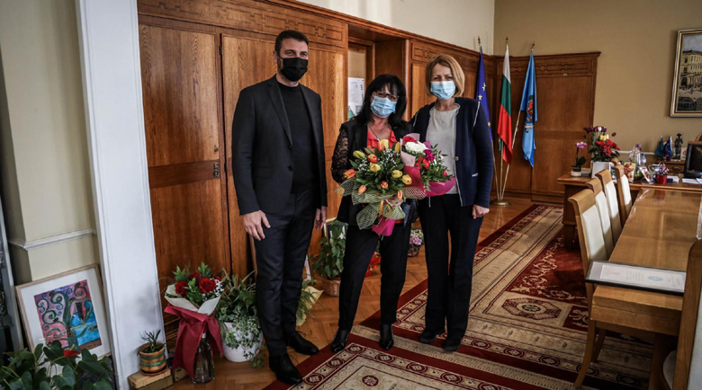 Ватманка спаси таксиметров шофьор, прилошало му зад волана