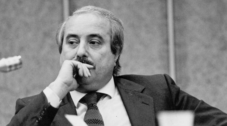 Съдия Фалконе: Страхливият умира всеки ден, смелият – само веднъж