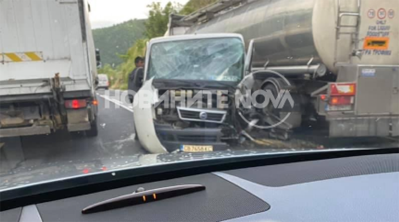 Тежка катастрофа в Благоевградско тази сутрин