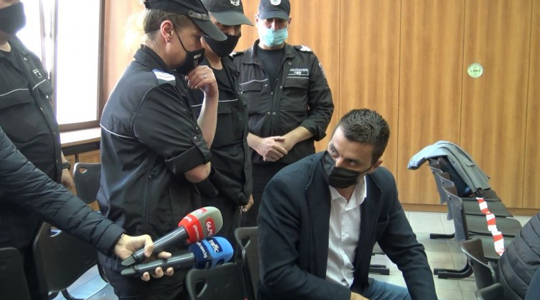 Арестуваният полицейски шеф влезе в болница с бъбречна криза