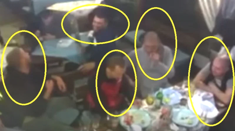 Ако някой разпознае тези пловдивски „бомбаджии“, да звъни в полицията