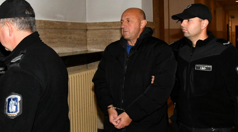 Окончателно: Граничният шеф Янко Серафимов, взел подкуп, остава в ареста