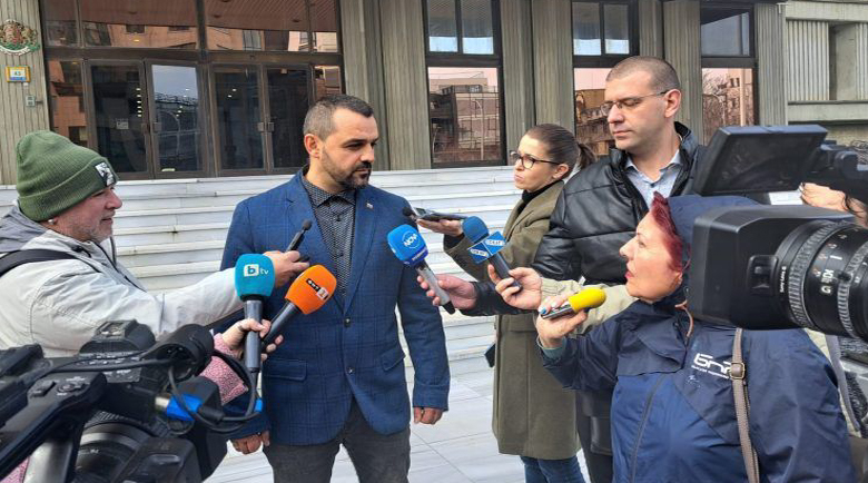Задържаха двама чиновници от Община Варна с 2000 евро подкуп