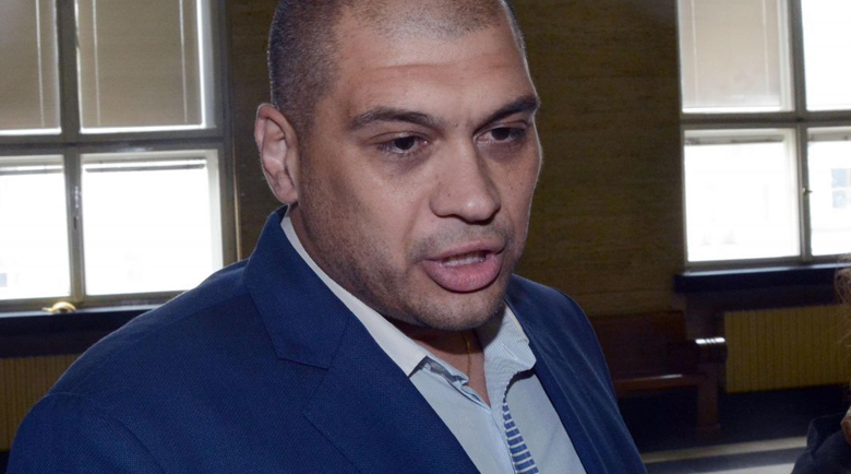Депутатът Димитър Аврамов осъден условно за търговия с влияние и подкуп