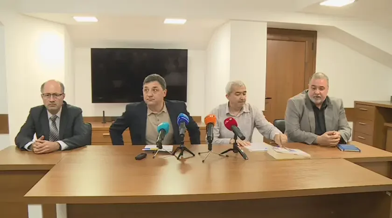 Полицай от Две могили е въртял имотни измами близо 4 години