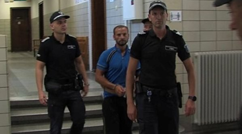 Ето го Николай, убил майка на 4 деца в хотел в Пазарджик