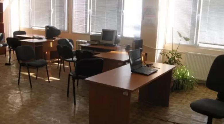 Ученици са пръскали с газ по време на час в Кюстендил