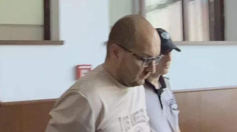 Поискаха постоянен арест за полицая Бразгов, взел подкуп от нарушител