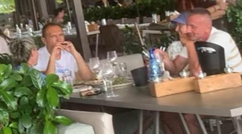 Черепа „се лекува“ на плажа в Халкидики, с разрешение от съда