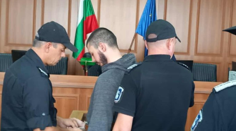 Убиецът на от Първомай: Майка ми свали много килограми заради мен, пуснете ме