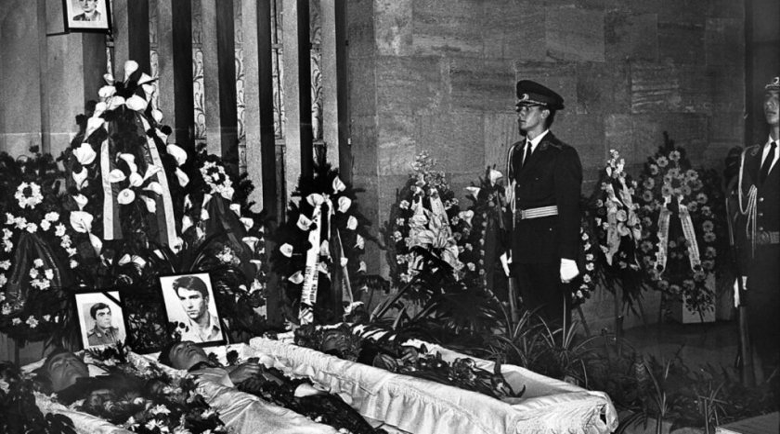 29 г. след разстрела на тримата полицаи в „Люлин”: Оскверниха лобното им място