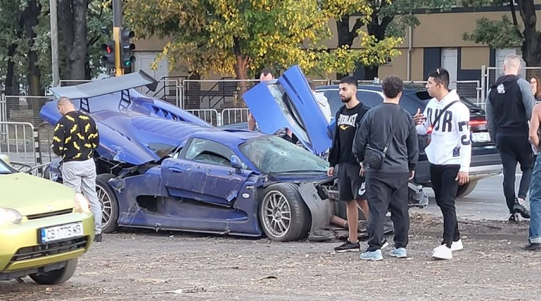 Спортен звяр за половин милион се размаза в София