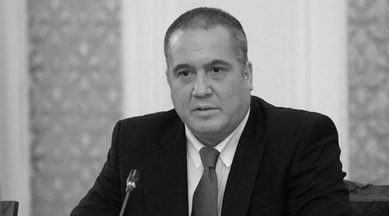 Арестуваха трима с луксозен джип за убийството на Слави Бинев
